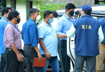 സ്വപ്ന സുരേഷും സന്ദീപ് നായരും പിടിയിലായത് നാഗാലാൻഡിലേക്ക് കടക്കാനുള്ള നീക്കത്തിനിടെ